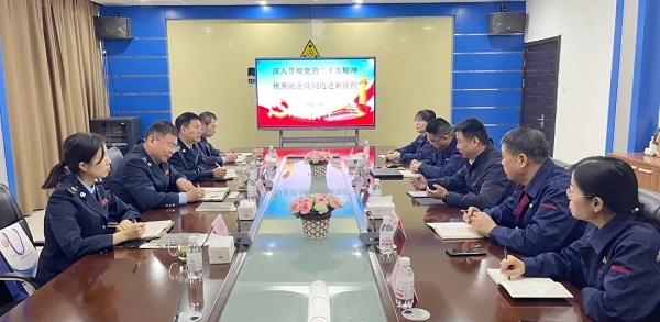 色偷偷成人一区二区三区91液壓2.jpg