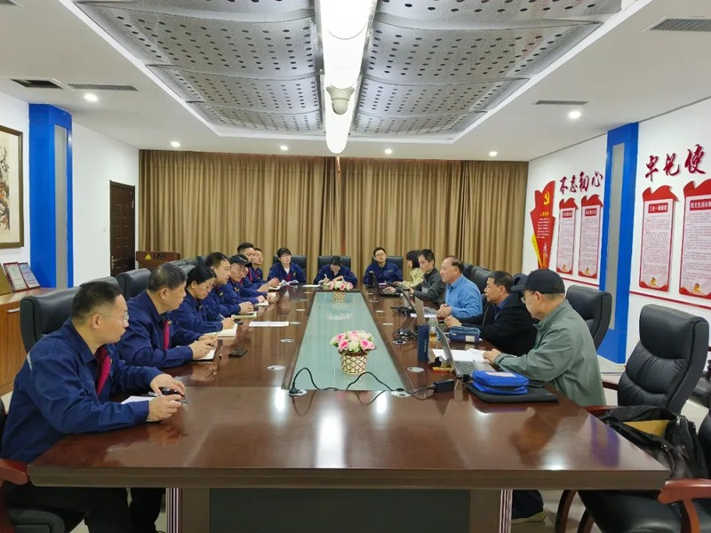 青島力(lì)克川液壓機械有限公司順利(lì)通過三(sān)體係外審.jpg 青島色偷偷成人一区二区三区91液壓機(jī)械有限公司順(shùn)利通過三體係外審.jpg